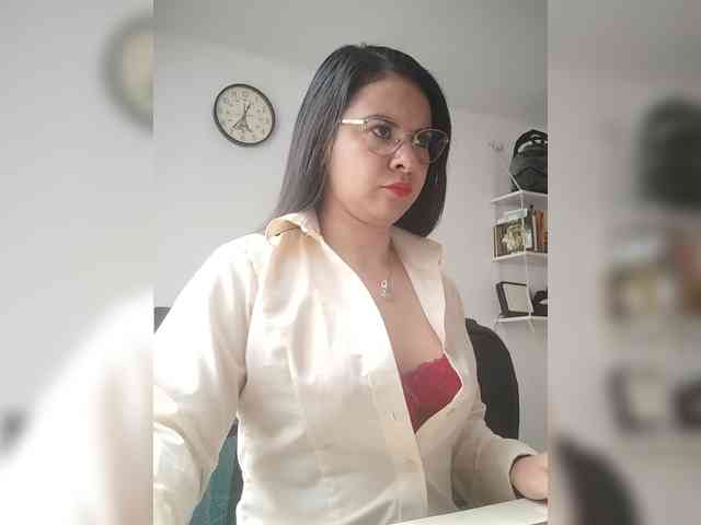 Paolitha25 webcam