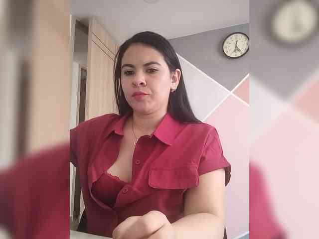 Paolitha25 webcam