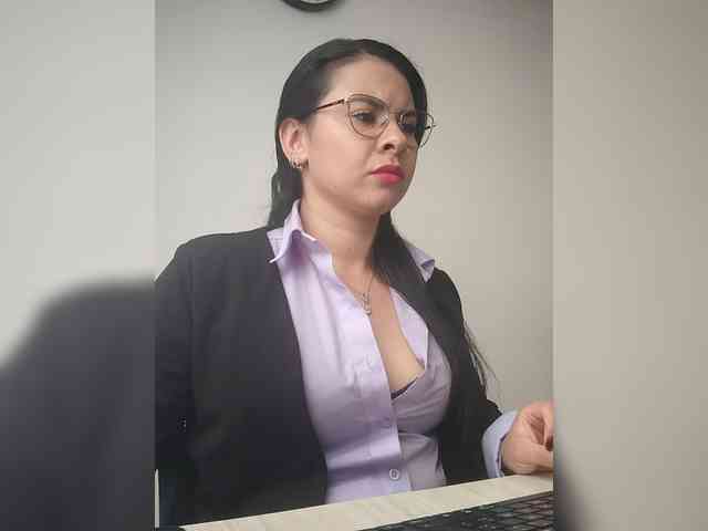 Paolitha25 webcam