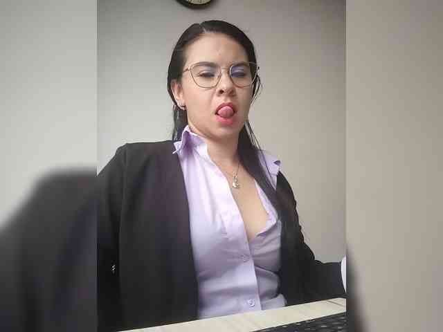 Paolitha25 webcam