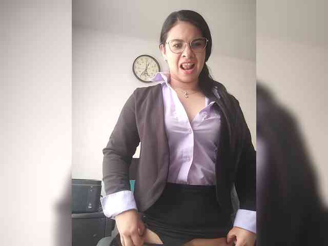 Paolitha25 webcam