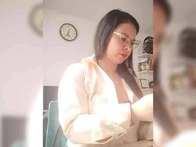 Paolitha25 webcam