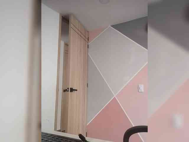 Paolitha25 webcam