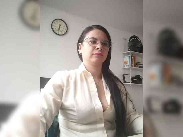 Paolitha25 webcam