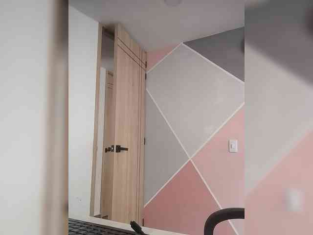 Paolitha25 webcam