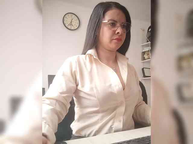 Paolitha25 webcam
