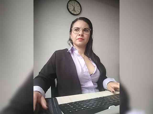 Paolitha25 webcam