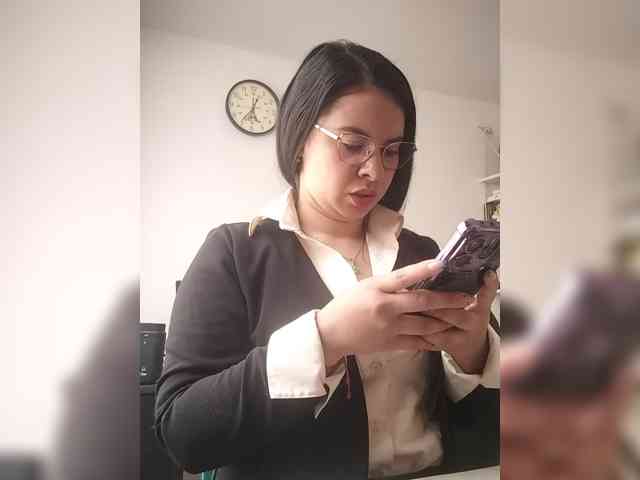 Paolitha25 webcam
