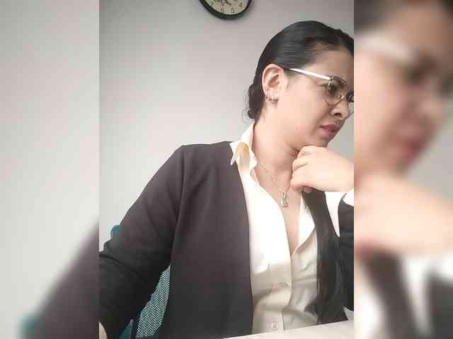 Paolitha25 webcam