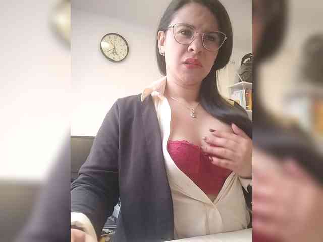 Paolitha25 webcam