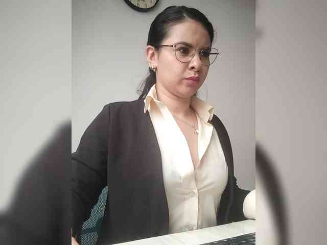 Paolitha25 webcam