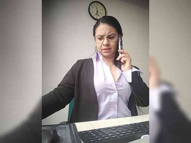 Paolitha25 webcam