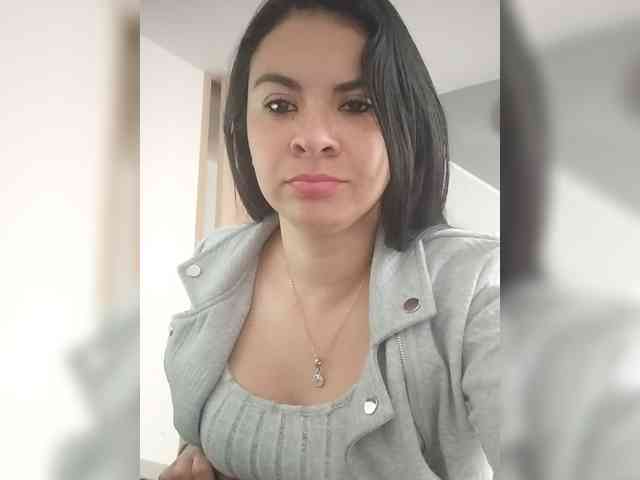 Modelo: Paolitha25