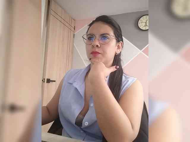 Paolitha25 webcam