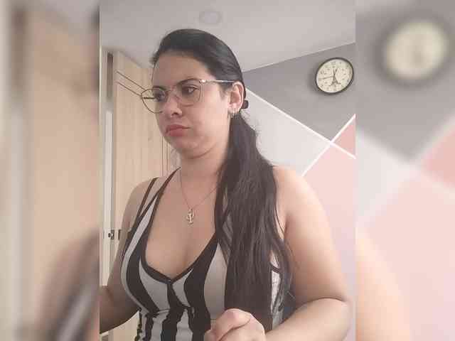 Paolitha25's live stream