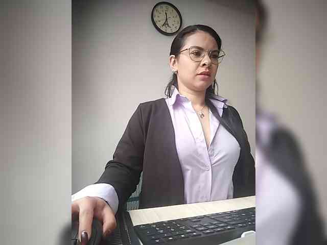 Paolitha25 webcam