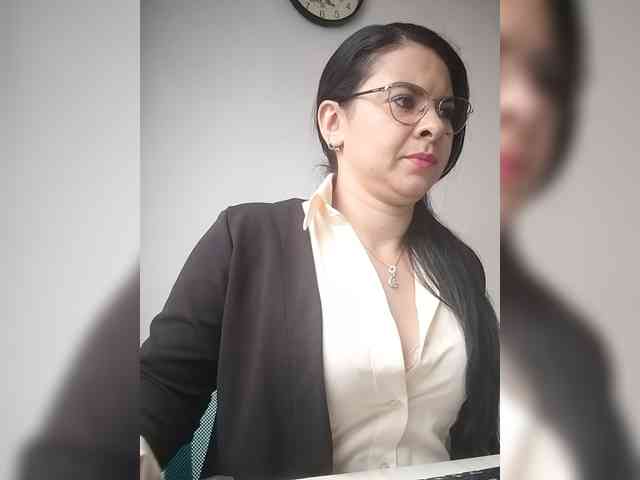 Paolitha25 webcam