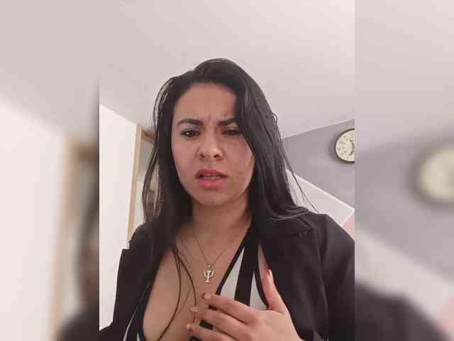 Paolitha25 webcam