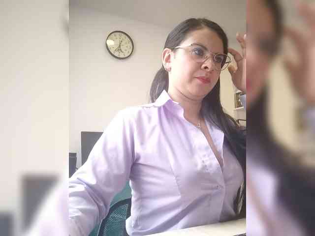 Paolitha25 webcam