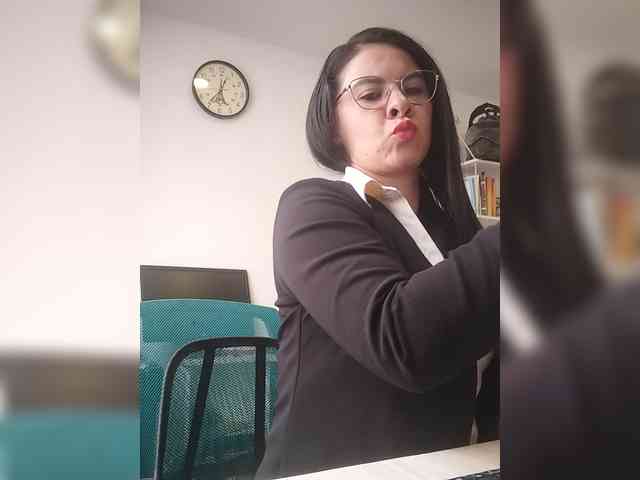 Paolitha25 webcam