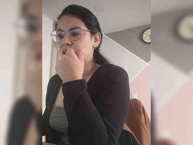 Paolitha25 webcam