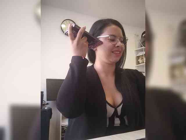 Paolitha25 webcam