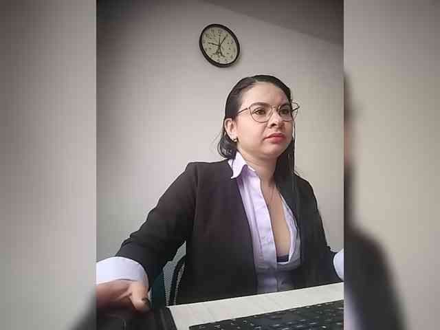 Paolitha25 webcam