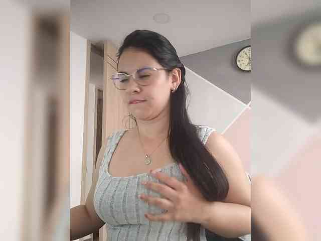 Paolitha25 webcam