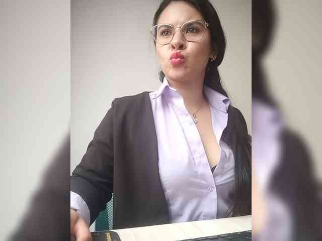 Paolitha25 webcam