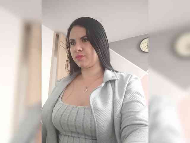 Paolitha25 webcam