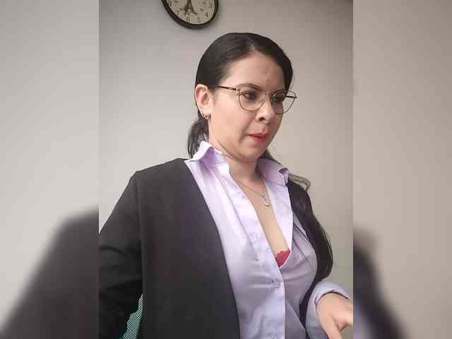 Paolitha25 webcam