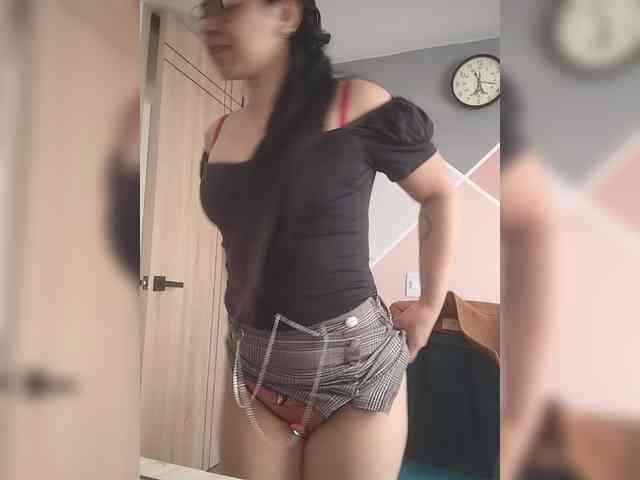Paolitha25 webcam