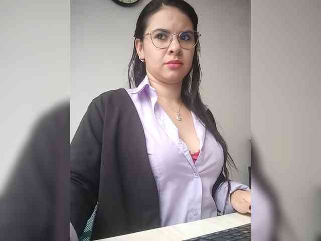 Paolitha25 webcam