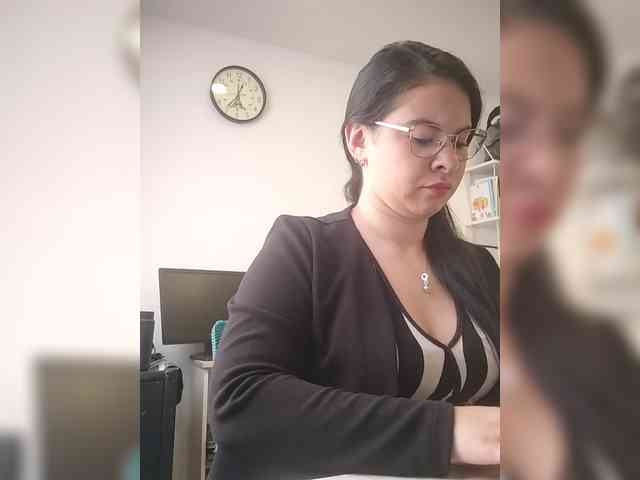 Paolitha25 webcam