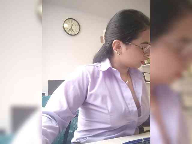 Paolitha25 webcam