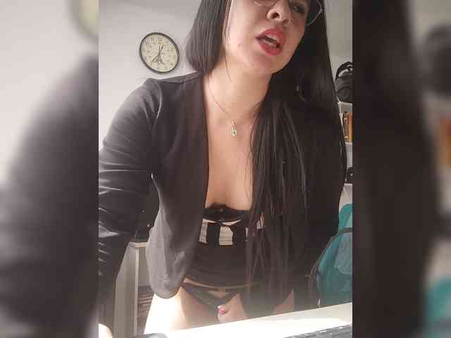 Paolitha25 webcam
