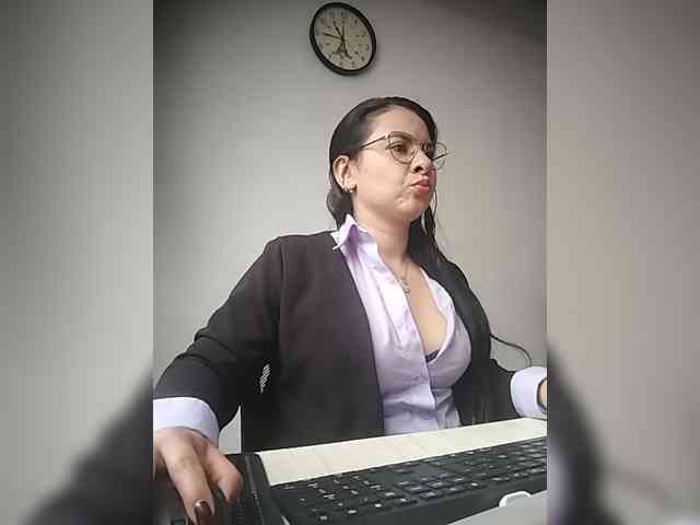 Paolitha25 webcam