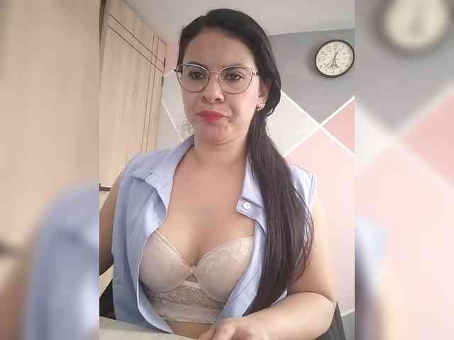 Paolitha25 webcam