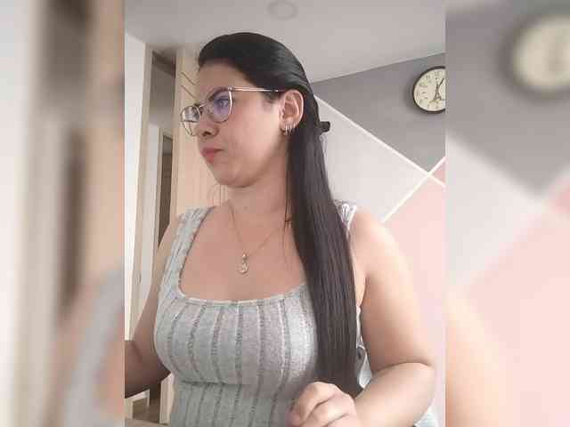Paolitha25 webcam