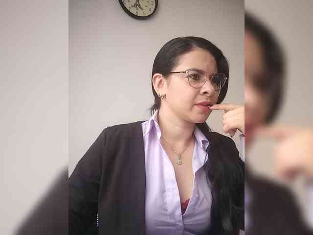 Paolitha25 webcam