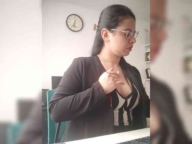 Paolitha25 webcam