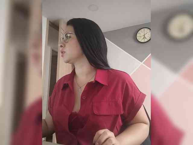 Paolitha25 webcam