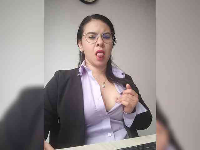 Paolitha25 webcam
