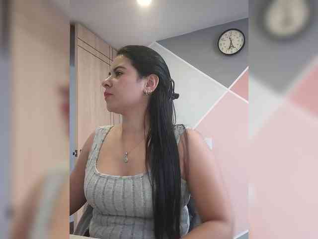Paolitha25 webcam