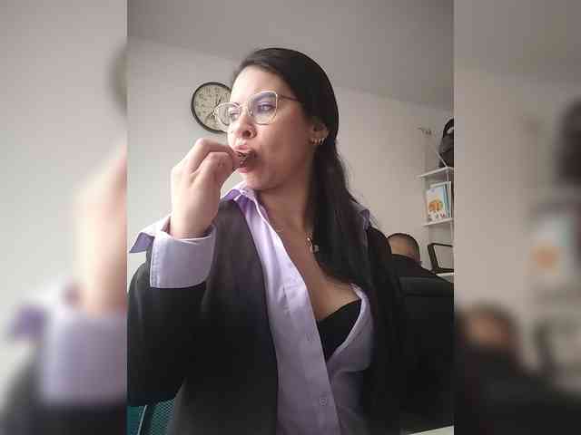 Paolitha25 webcam