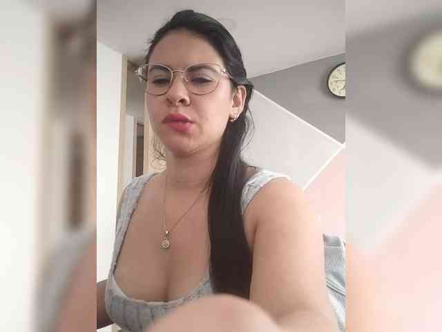 Paolitha25 webcam