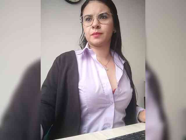 Paolitha25 webcam