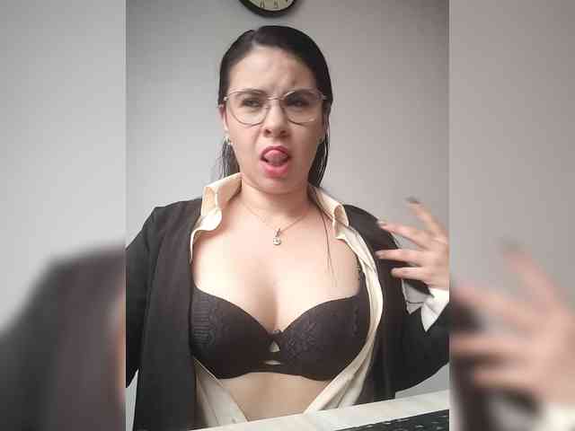 Paolitha25 webcam