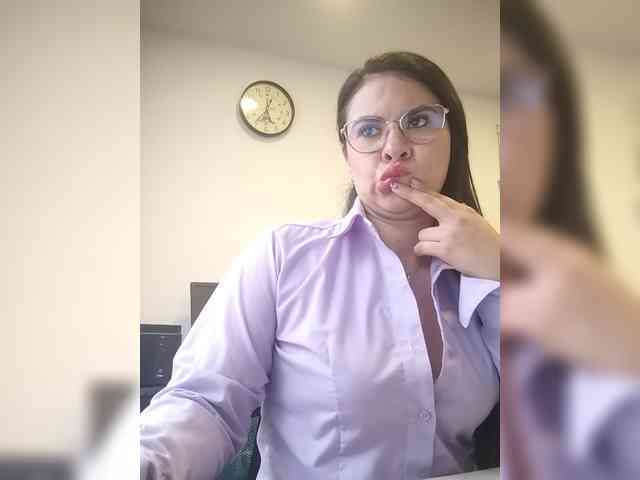 Paolitha25 webcam