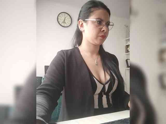 Paolitha25 webcam